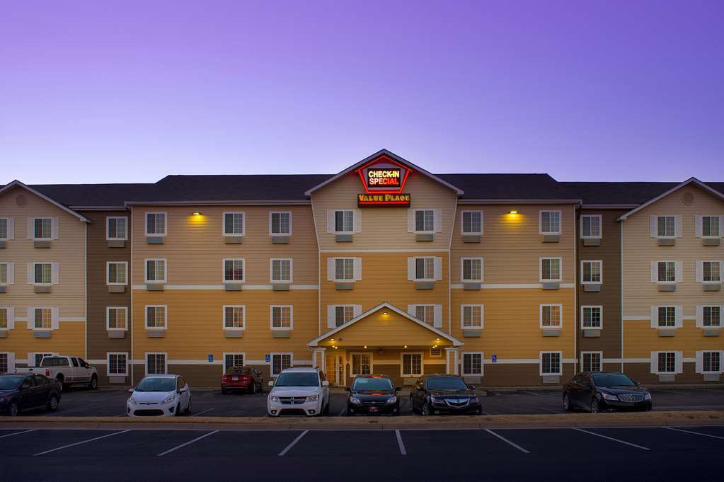 Extended Stay America Select Suites - Wichita - Airport Exterior foto